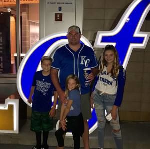 Meet your Posher, Todd